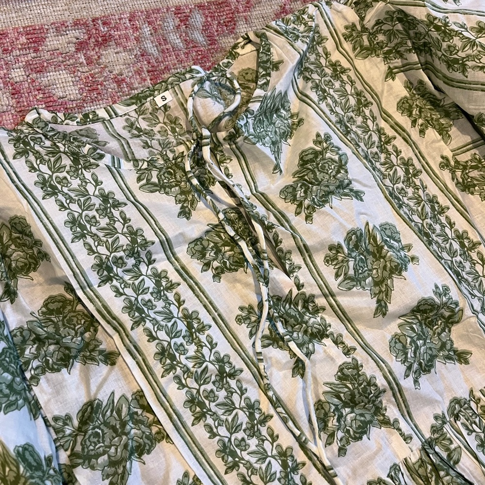 NWT Boho Indian Puff Sleeve Floral Sage Green and White Midi Dress